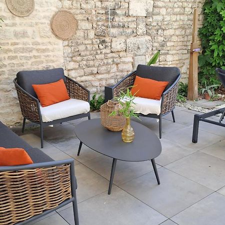 L'Angely - Chambres D'Hotes Niort Dış mekan fotoğraf