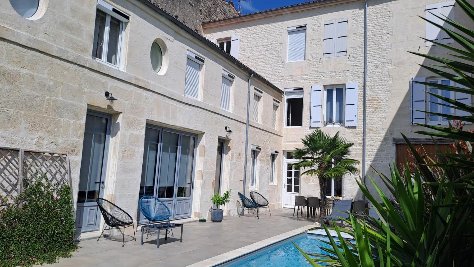L'Angely - Chambres D'Hotes Niort Dış mekan fotoğraf