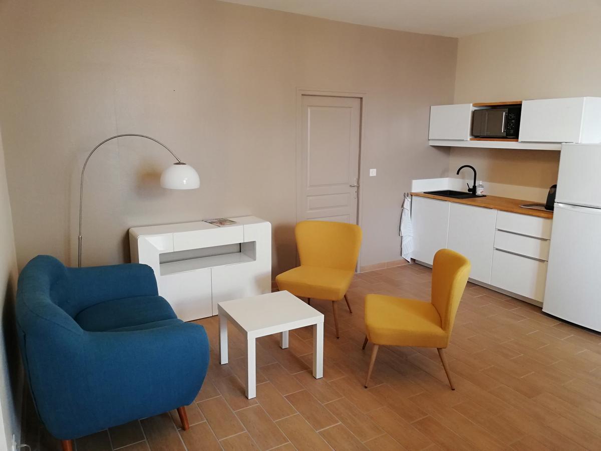 L'Angely - Chambres D'Hotes Niort Dış mekan fotoğraf