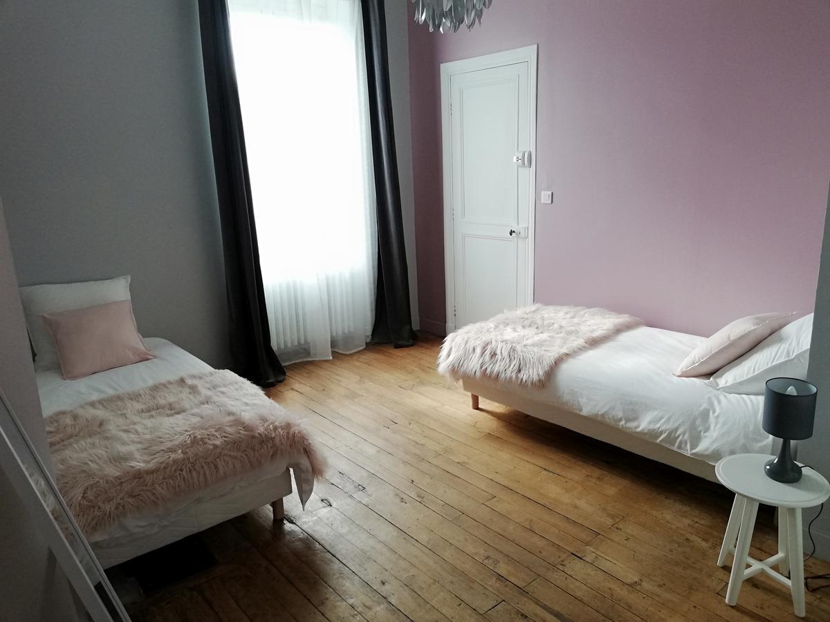 L'Angely - Chambres D'Hotes Niort Dış mekan fotoğraf